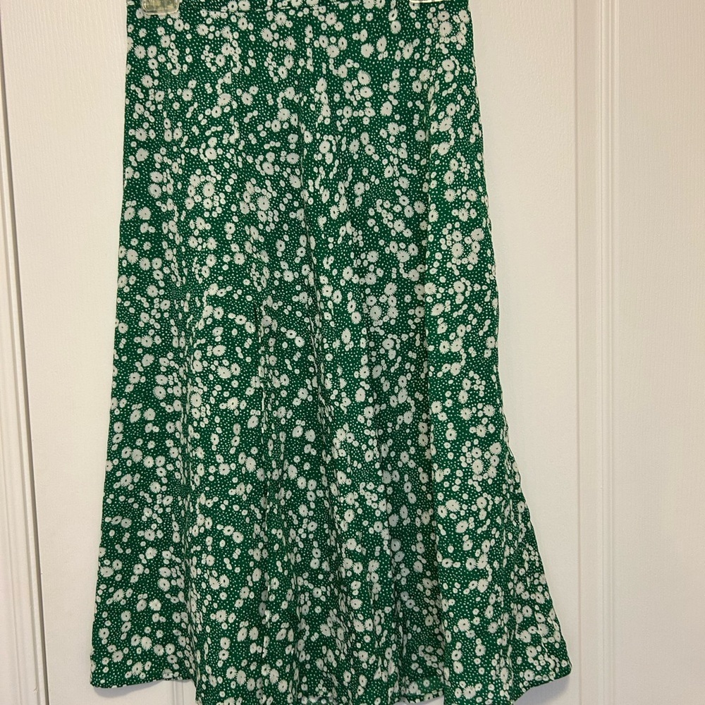 SHEIN Green and White Midi A-Line Skirt Casual Resort Wear
